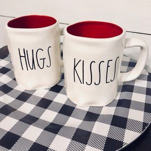Raw Dunn LL Valentines Day Mugs-Hugs and Kisses